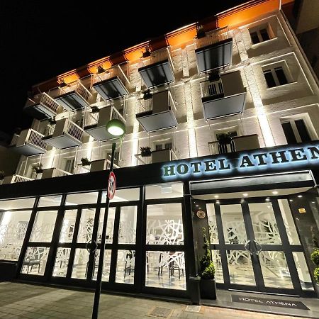 Hotel Athena ลินญาโน ซับเบียโดโร ภายนอก รูปภาพ