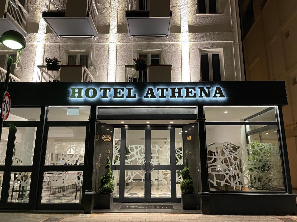 Hotel Athena ลินญาโน ซับเบียโดโร ภายนอก รูปภาพ